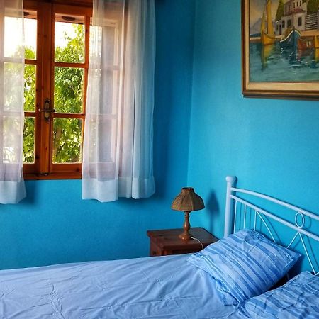 Valerie'S House Apartment Poros Town Ruang foto